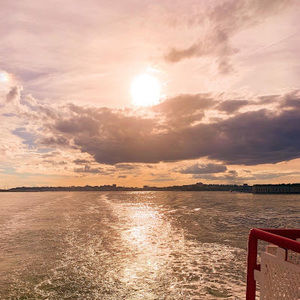 Meet your Posher, Madelyn